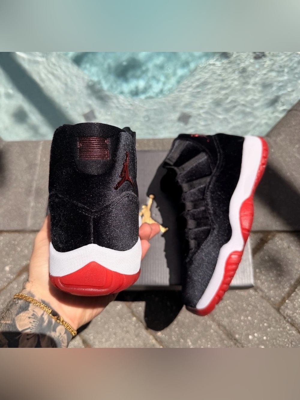 NIKE AIR JORDAN 11 WOMEN’S SIZE 9.5 RETRO BRED VELVET BLACK DB5457-061 RARE - Picture 3 of 5